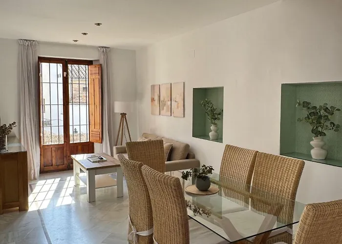 Duplex En Plena Juderia 아파트 *